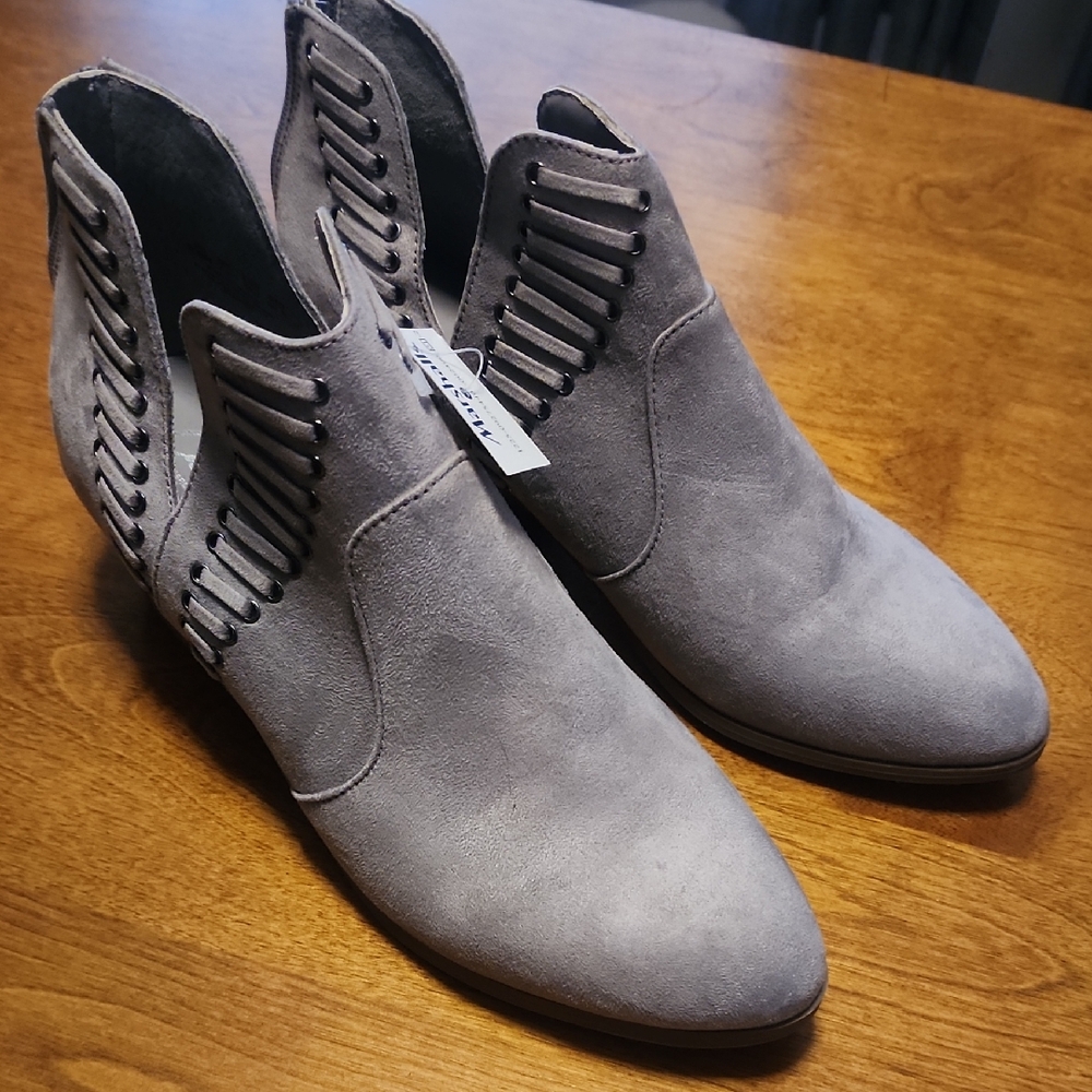 Carlos by Carlos Santana Gray Ankle Booties